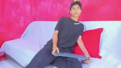 MidnightKing_ live cam on Cam4