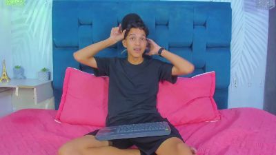 MidnightKing_ live cam on Cam4