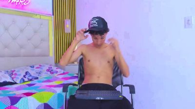 MidnightKing_ live cam on Cam4