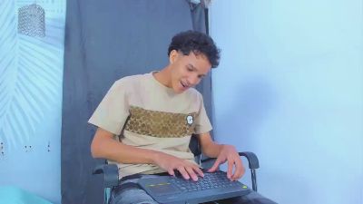 MidnightKing_ live cam on Cam4