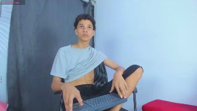 MidnightKing_ live cam on Cam4