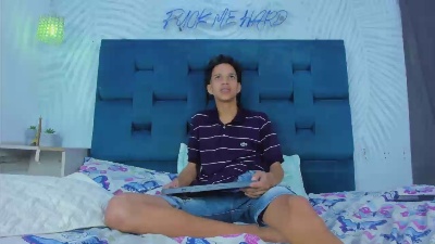 MidnightKing_ live cam on Cam4