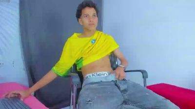 MidnightKing_ live cam on Cam4