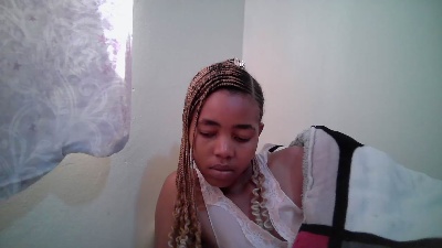MidnightNala live cam on Cam4
