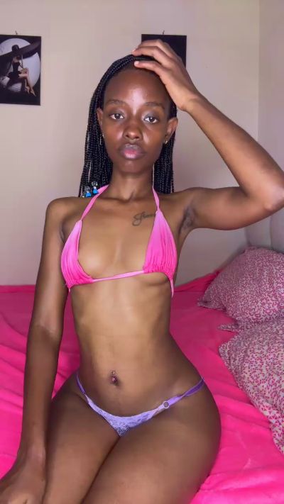 Midnightzuriel live cam on Cam4