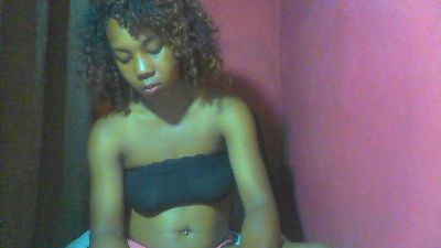 Migaella2 live cam on Cam4