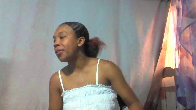 Migaella2 live cam on Cam4