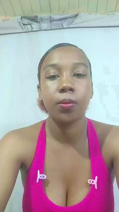 Migaella2 live cam on Cam4