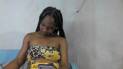 Migaella2 live cam on Cam4
