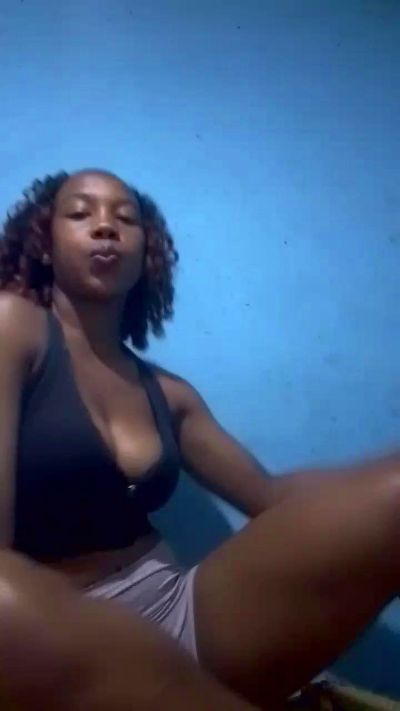 Migaella2 live cam on Cam4