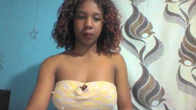 Migaella2 live cam on Cam4