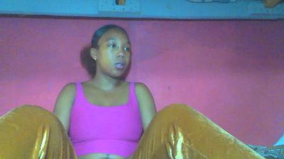 Migaella2 live cam on Cam4