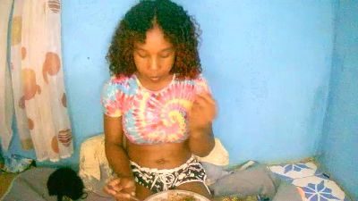 Migaella2 live cam on Cam4