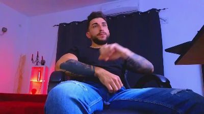 MightyAaronX live cam on Cam4