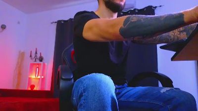 MightyAaronX live cam on Cam4