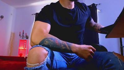 MightyAaronX live cam on Cam4