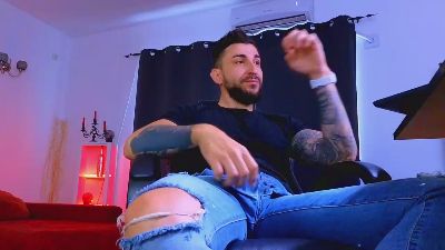 MightyAaronX live cam on Cam4