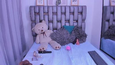 Miia_Rosee_ live cam on Cam4