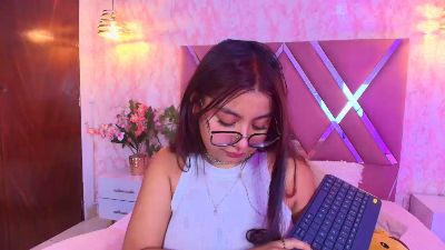 Miia_Smiith live cam on Cam4