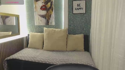 Miidnightt_Dess live cam on Cam4