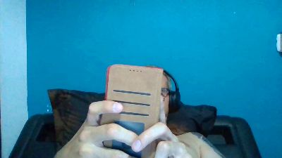 Mikapisse95 live cam on Cam4
