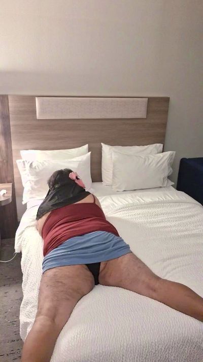 Mike2302radio live cam on Cam4