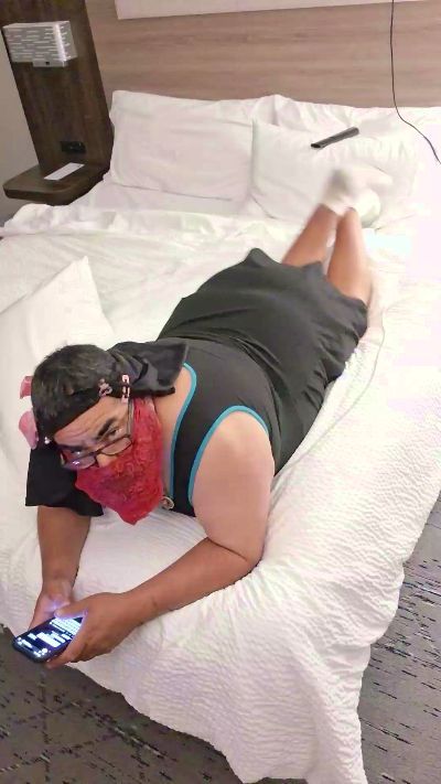 Mike2302radio live cam on Cam4