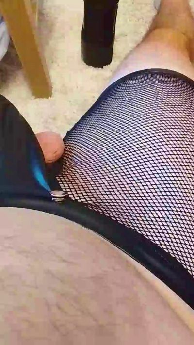Mike9618xxxx live cam on Cam4