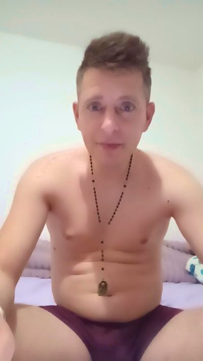 MikeGary21 live cam on Cam4