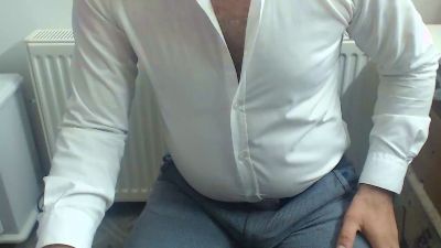 MikeMaster30 live cam on Cam4