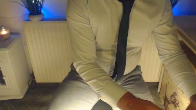 MikeMaster30 live cam on Cam4