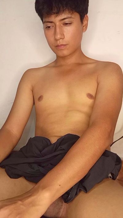 Mike_pretty live cam on Cam4
