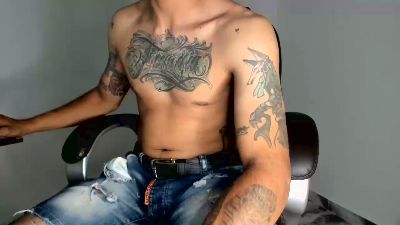 Mikee_scooth live cam on Cam4