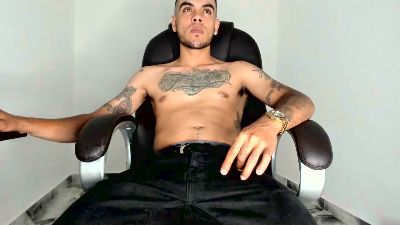 Mikee_scooth live cam on Cam4
