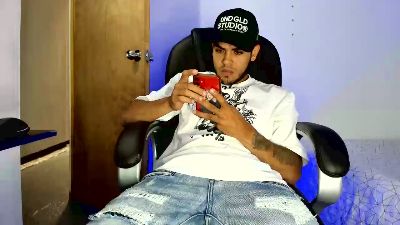 Mikee_scooth live cam on Cam4