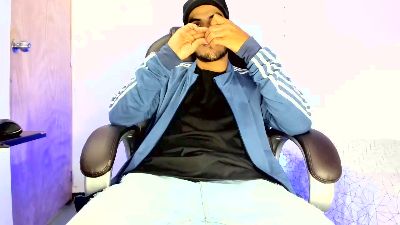Mikee_scooth live cam on Cam4