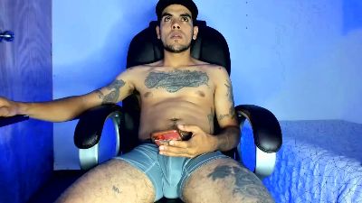 Mikee_scooth live cam on Cam4