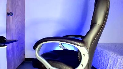 Mikee_scooth live cam on Cam4