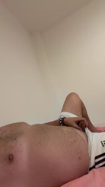 Mikelele75 live cam on Cam4