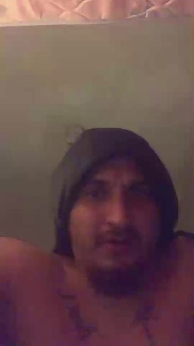Mikeloz2023 live cam on Cam4