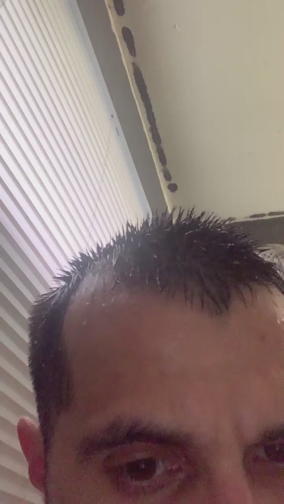 Mikeloz2023 live cam on Cam4