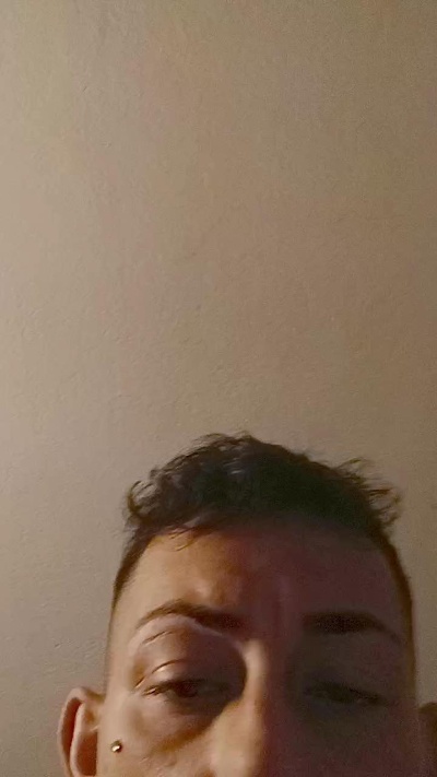 Mikemikegallone live cam on Cam4