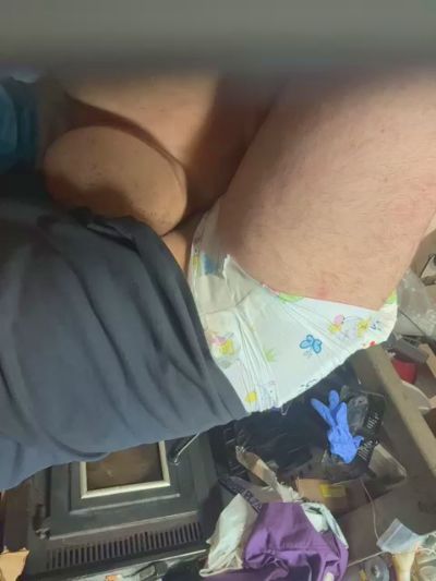 Mikesababy live cam on Cam4