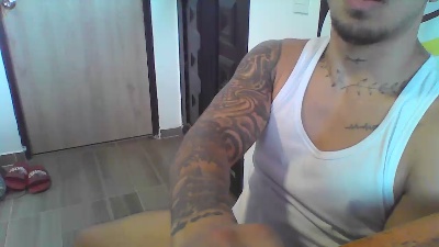 Mikescobar23 live cam on Cam4