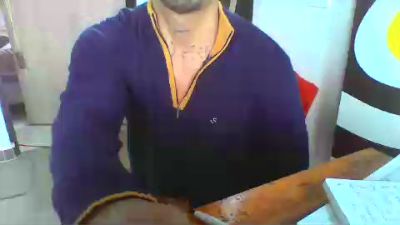 Mikescobar23 live cam on Cam4