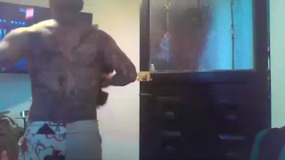 Mikescobar23 live cam on Cam4