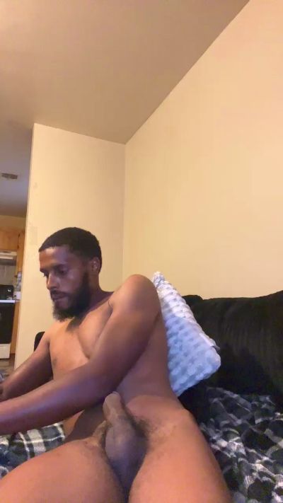 Mikethegrower live cam on Cam4