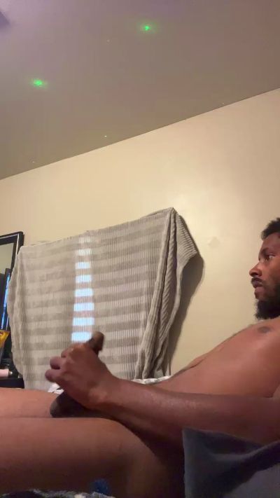 Mikethegrower live cam on Cam4