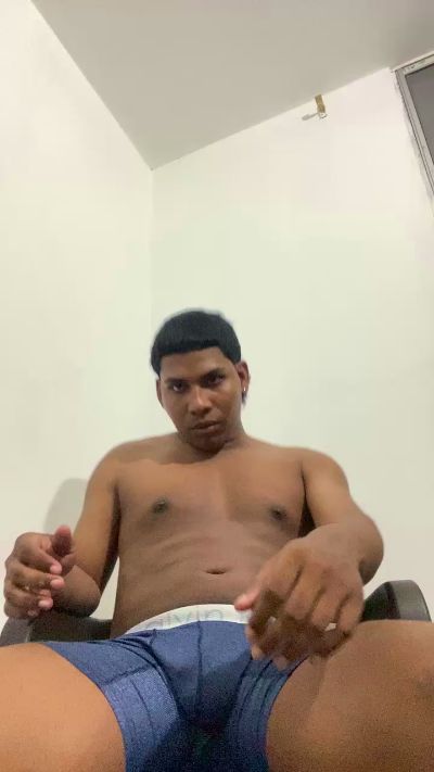 Mikey_hotx live cam on Cam4