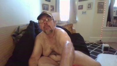 Mikeyluv2 live cam on Cam4